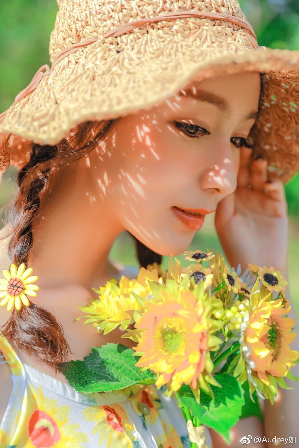气质美女Audrey如 清爽街拍唯美家居
