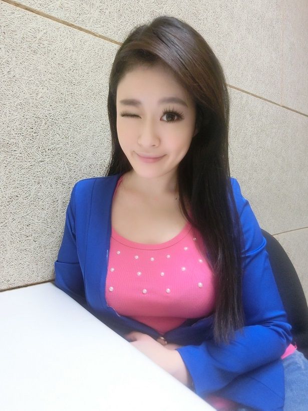 李思瑾Mayer 32F身材的女主播