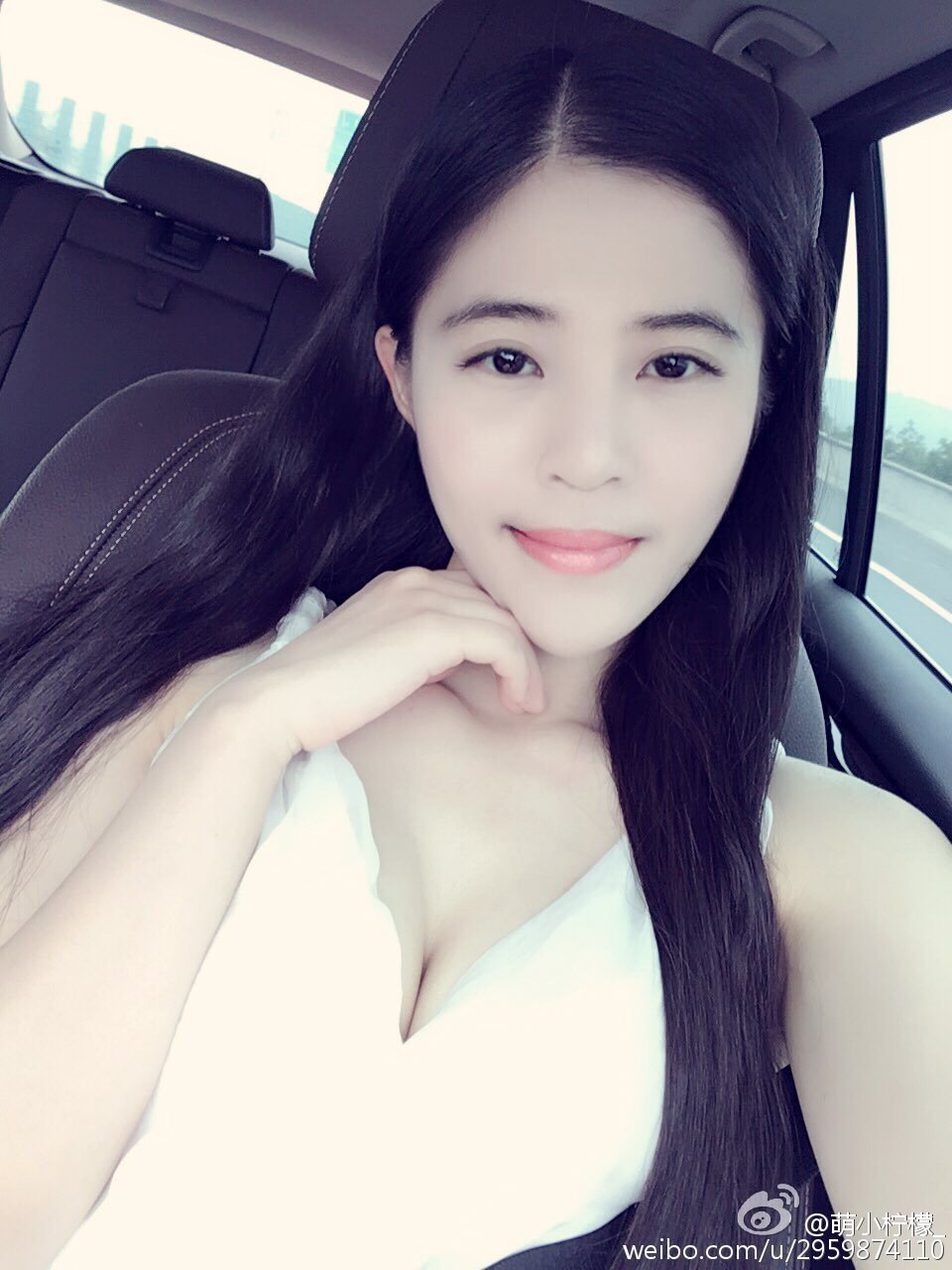 萌小柠檬 微博私房照诱惑写真图