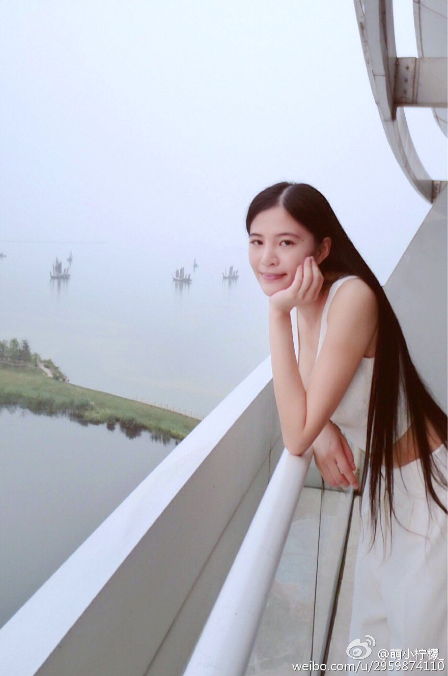 萌小柠檬 微博私房照诱惑写真图