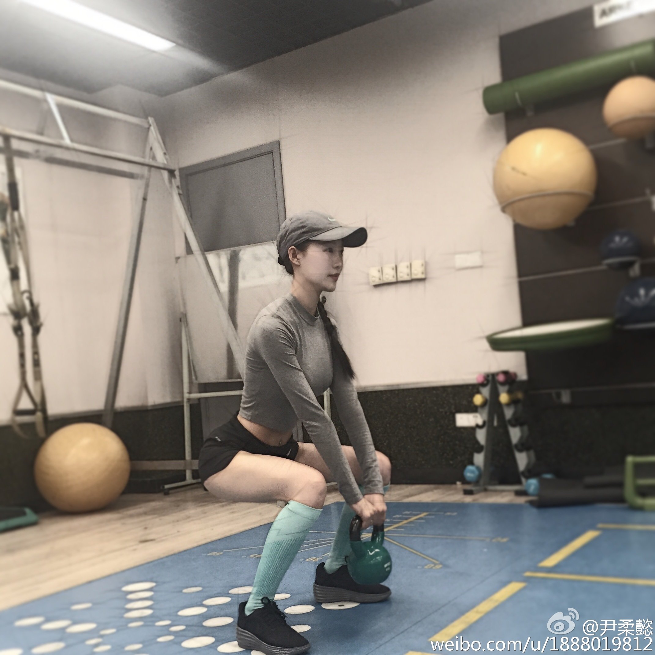 尹柔懿 健康微博私房照诱惑写真图