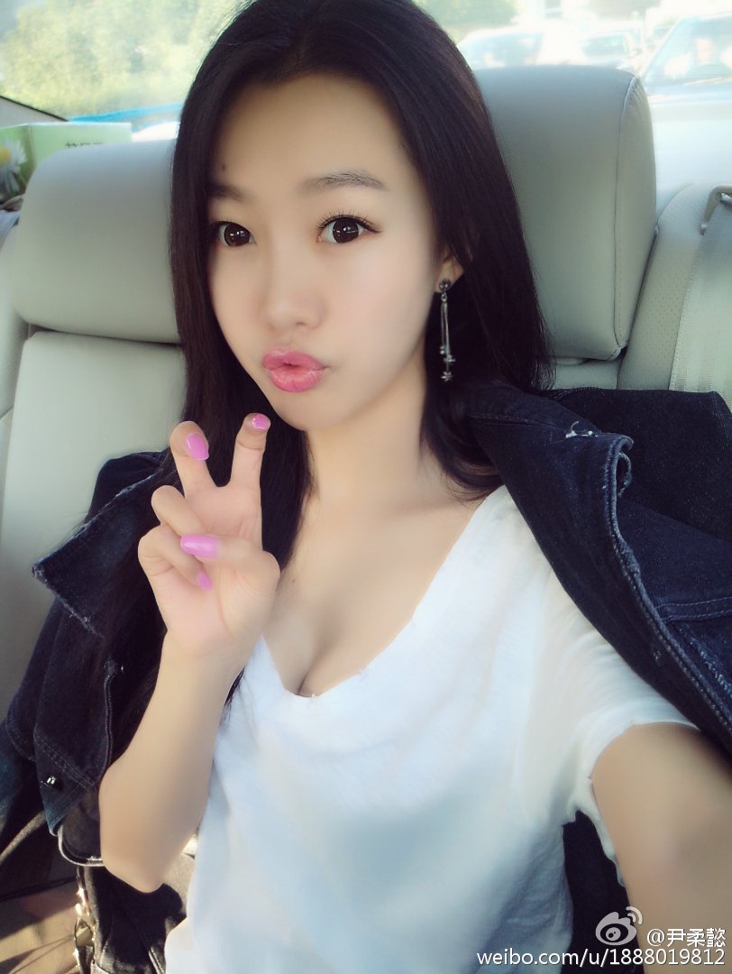 尹柔懿 健康微博私房照诱惑写真图
