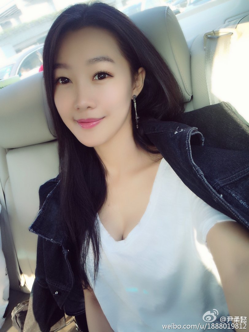 尹柔懿 健康微博私房照诱惑写真图