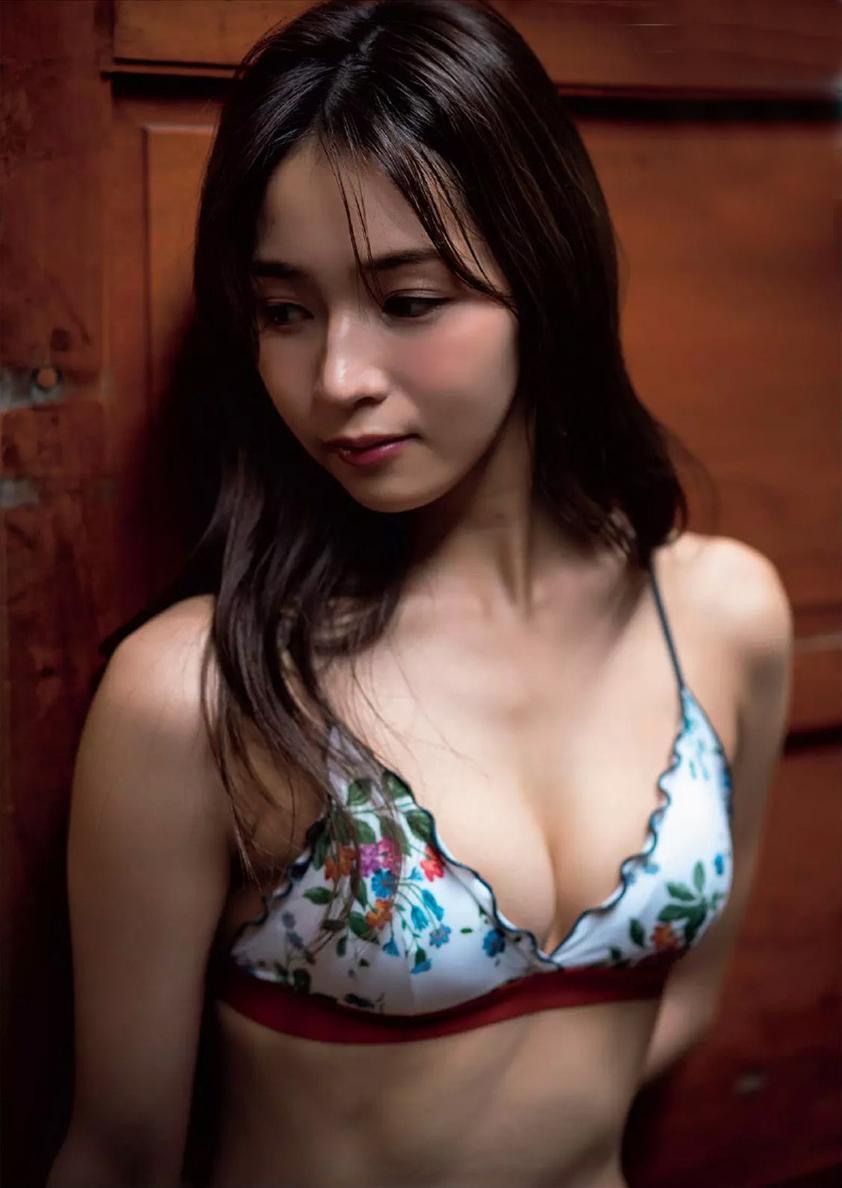 傳谷英里香, Erika Denya - Weekly Playboy, 2019