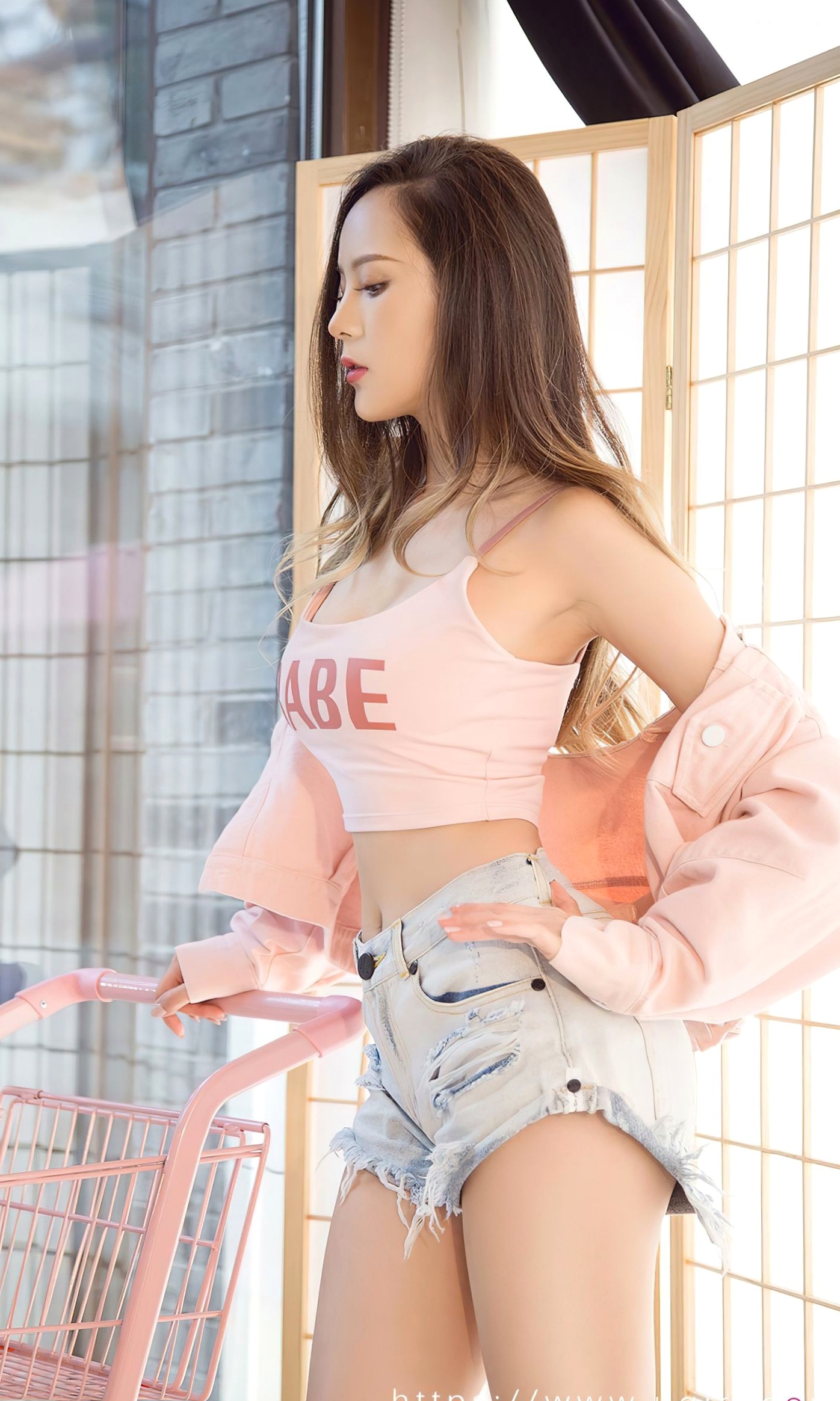 UGirlsApp尤果圈爱尤物-2715-龙儿-《忘不掉的柔情》-私房性感大胆美臀写真