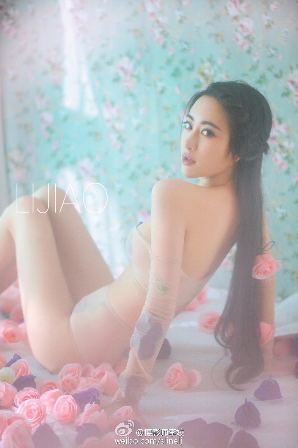 魏飞霞Angela 超性感艺术写真图