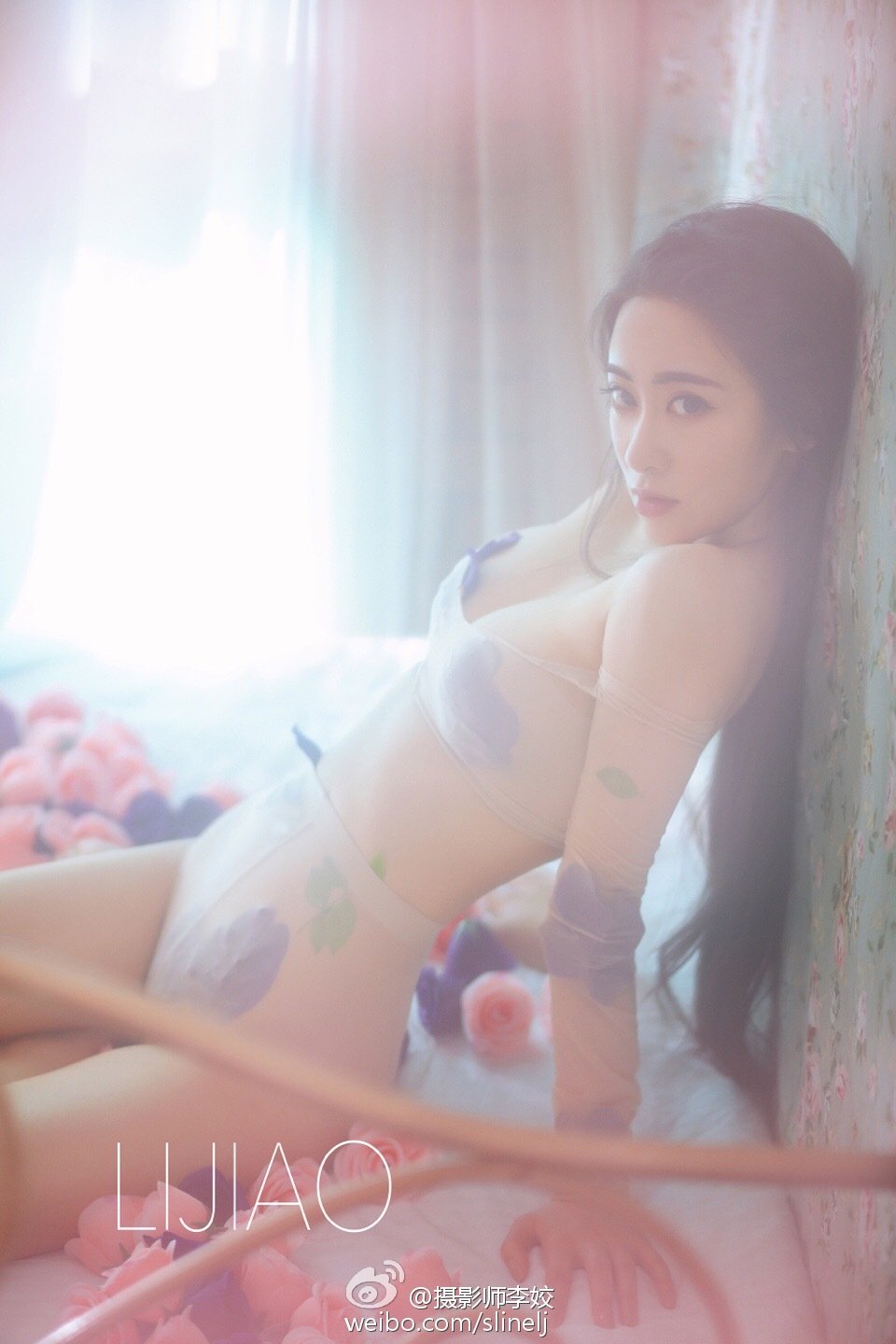 魏飞霞Angela 超性感艺术写真图