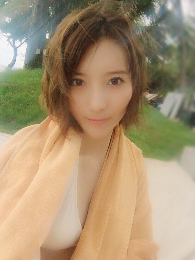 堀みづき 短发美人迷人生活照