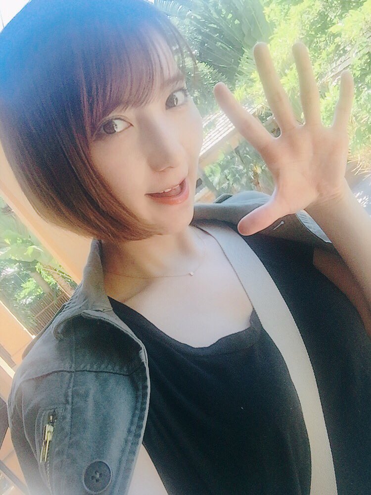 堀みづき 短发美人迷人生活照