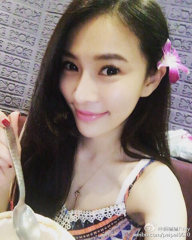 赖珮钰 美女赌神的FB私房照诱惑写真图合集