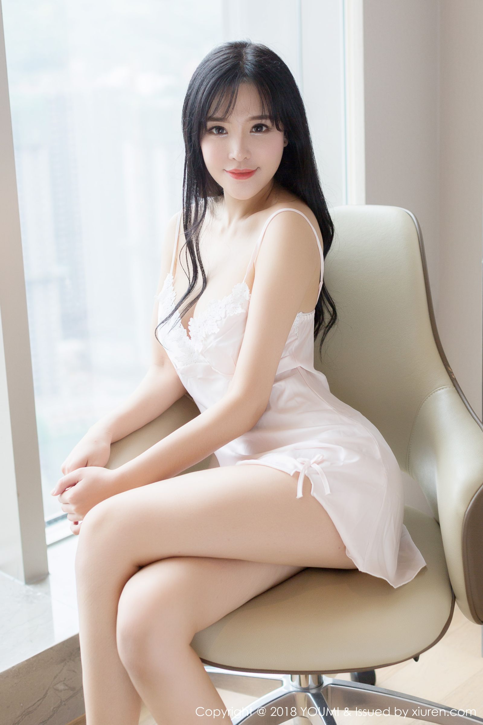 睡衣女神刘钰儿 半透蕾丝内衣下