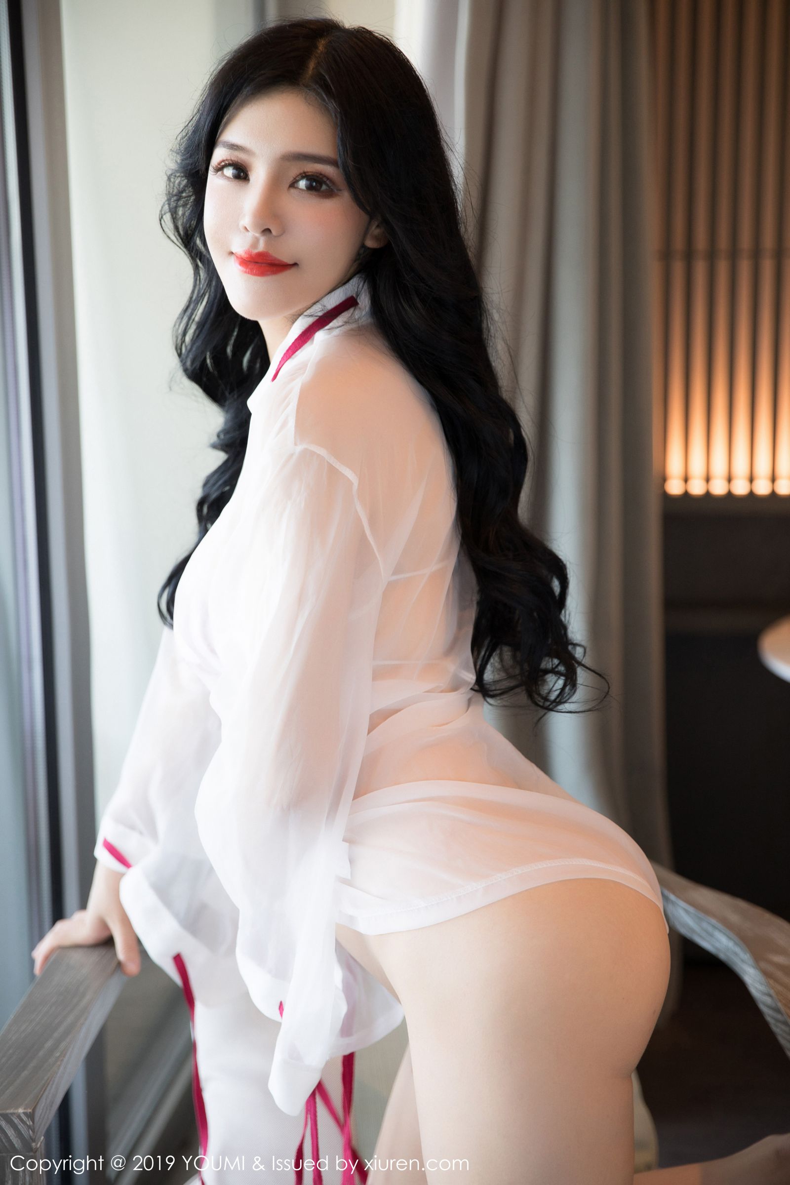 性感女神刘钰儿 白色透视黑色镂空