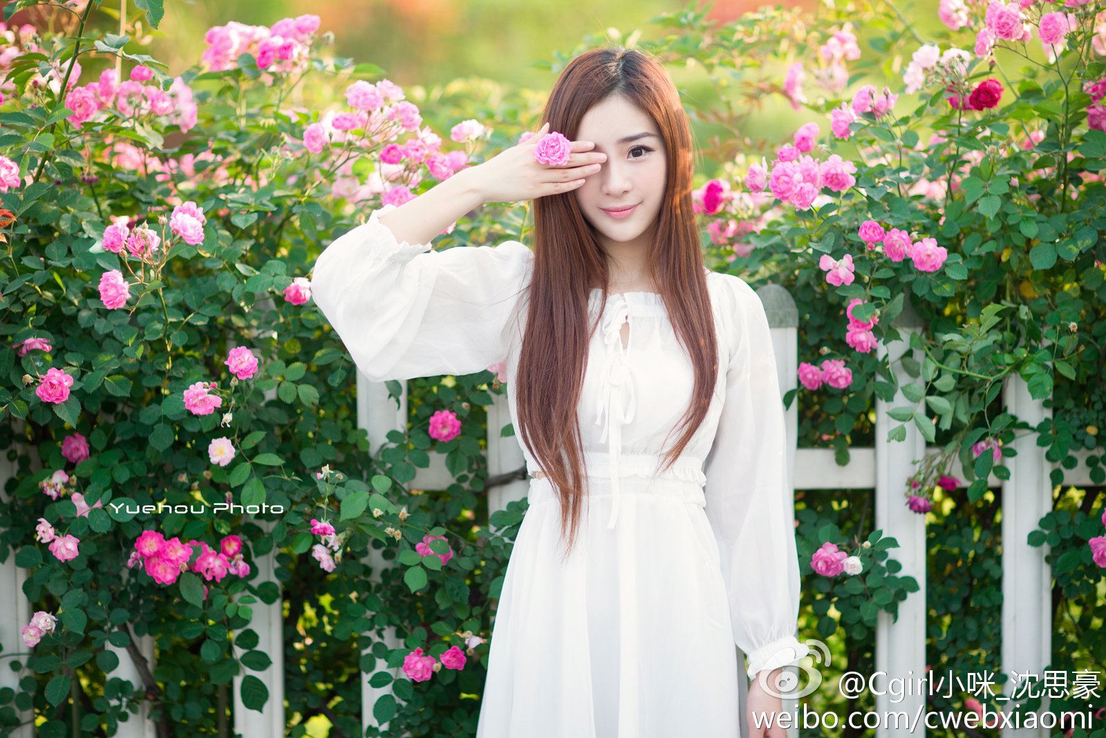 Cgirl小咪(沈思豪) 微博私房写真图