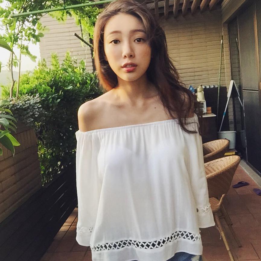 邵岱儿 火辣身材海量私房美图