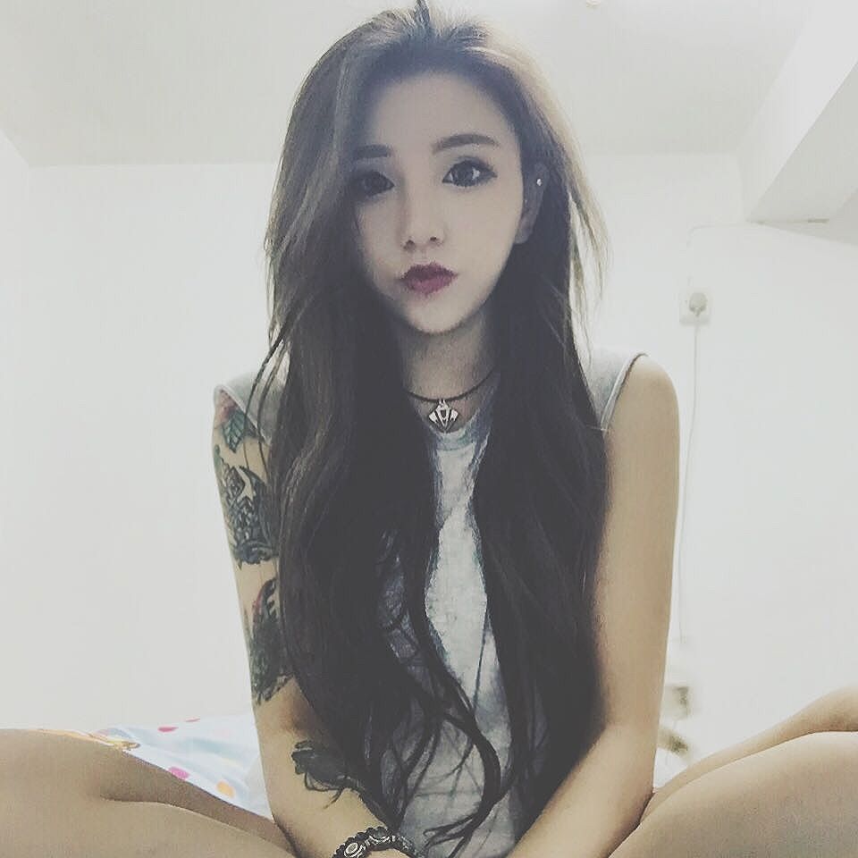 石希露Olga Shek F级身材纹身女郎