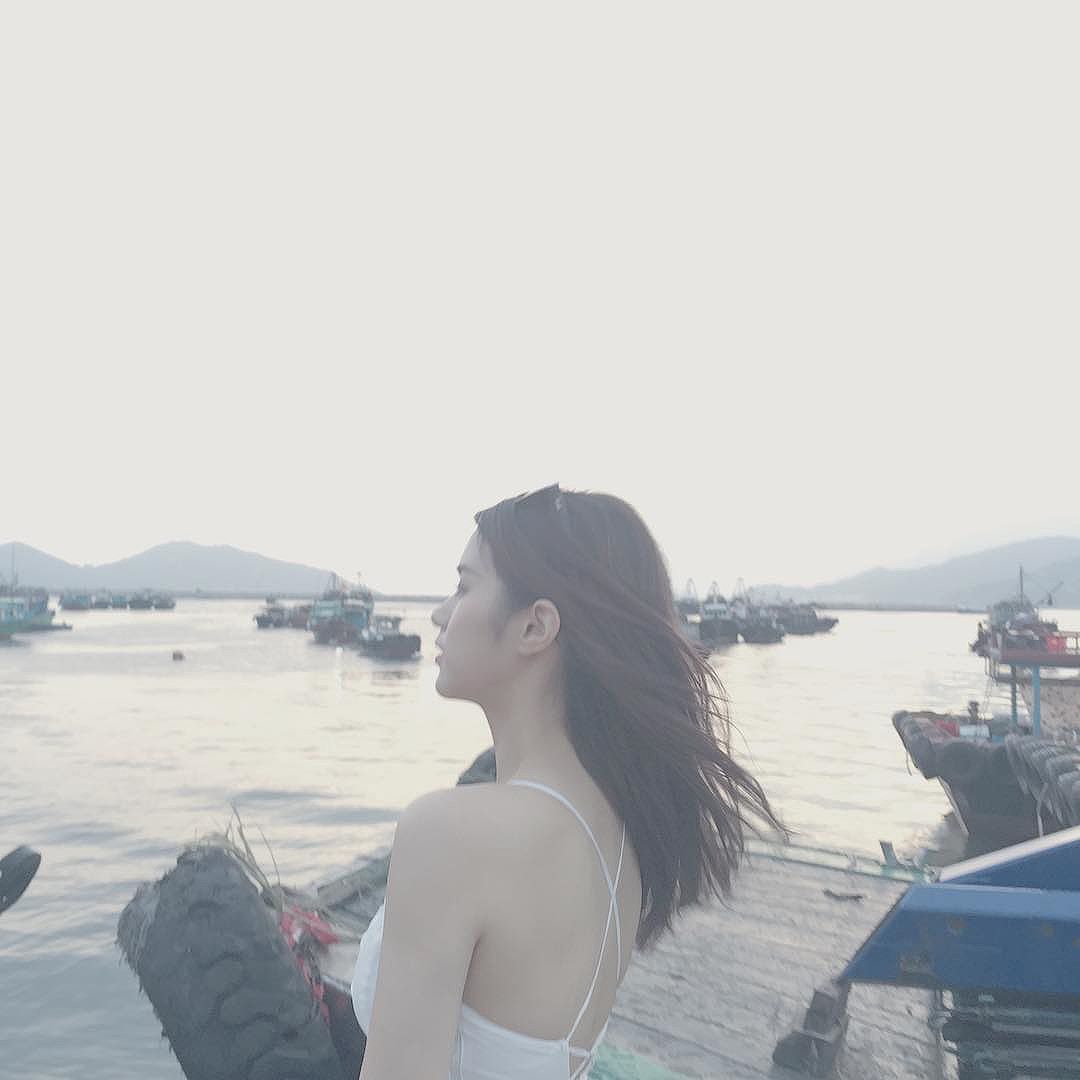 邓月平Larine 35F级海量私房美图