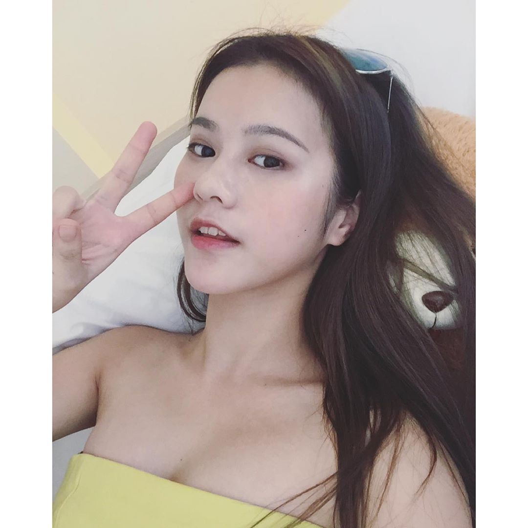 邓月平Larine 35F级海量私房美图
