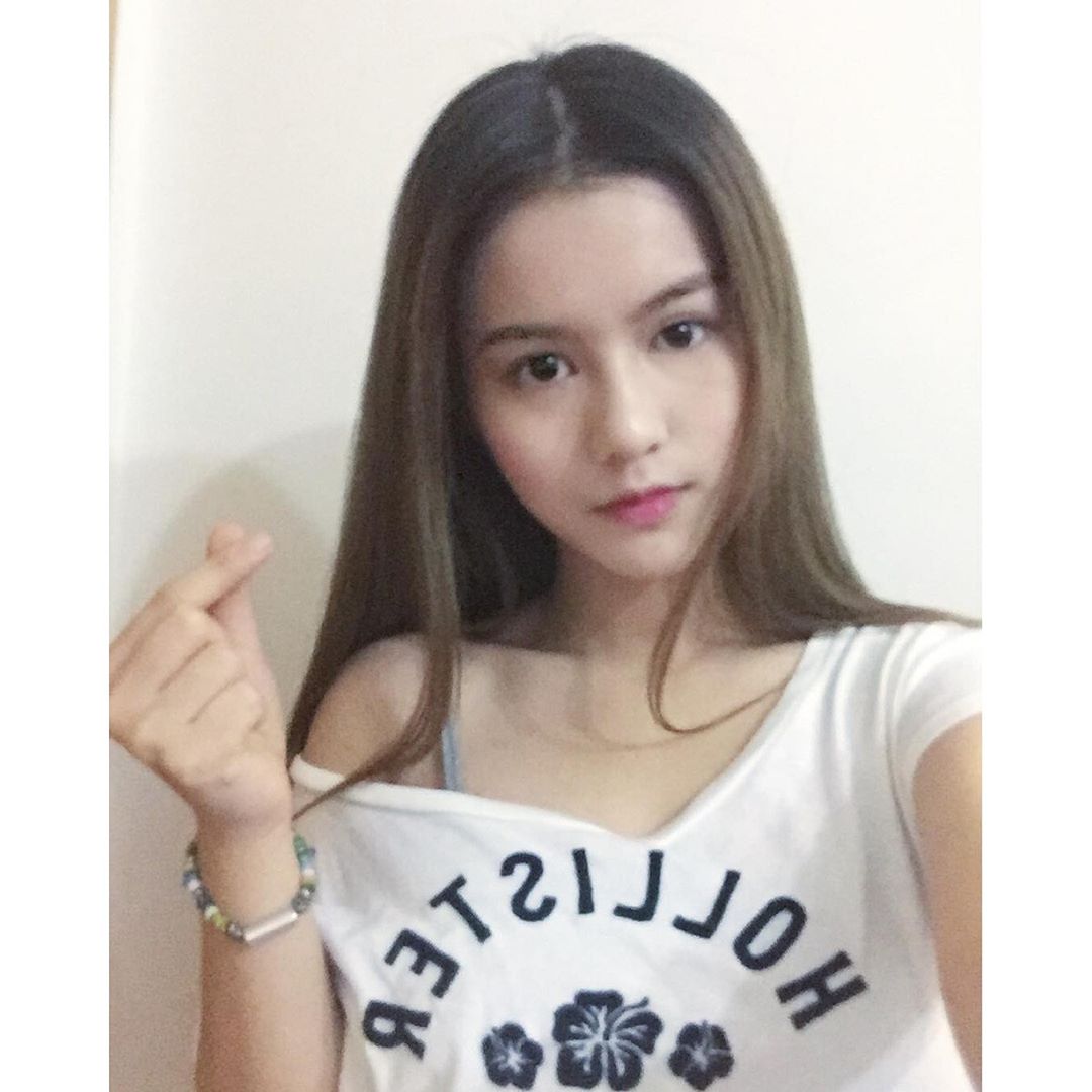 邓月平Larine 35F级海量私房美图
