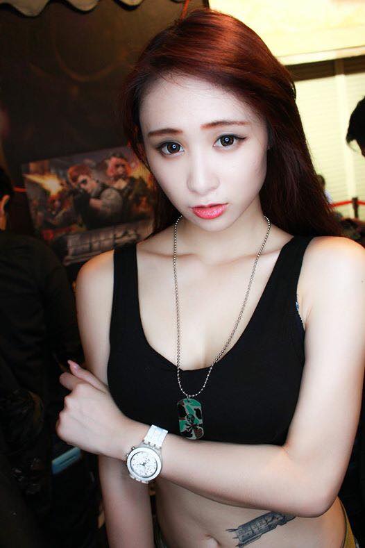 罗敏慈 看似甜美其实很凶很诱人~