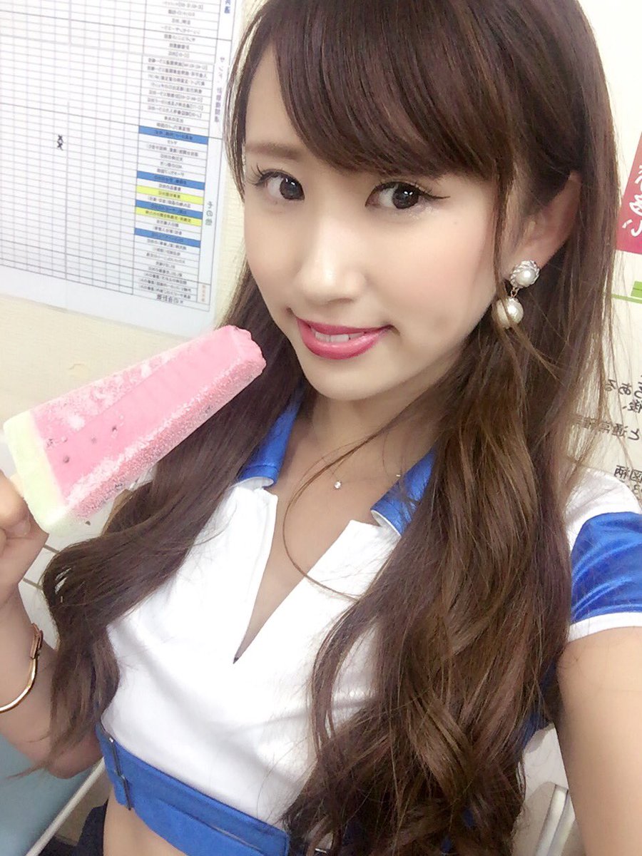 瀬戸ういか 俏丽赛车女模私房照诱惑写真图