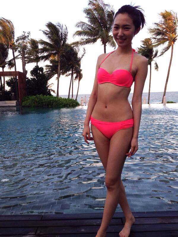 张瀞予 网拍气质正妹有双令人称羡的美腿