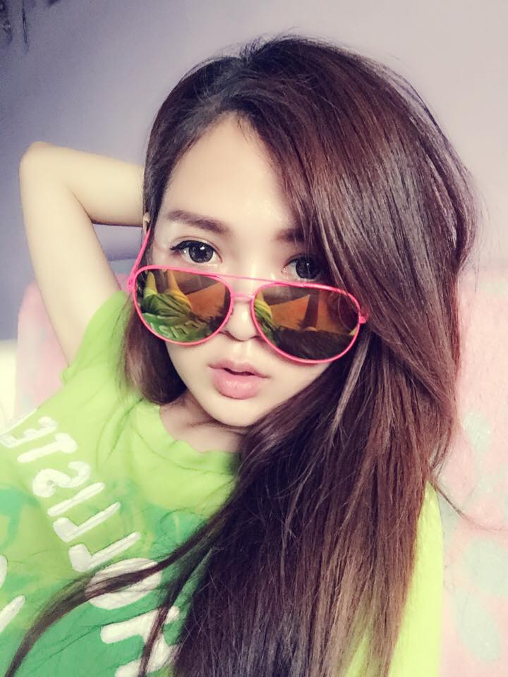 莫儿莉Molly 好甜美的大眼正妹