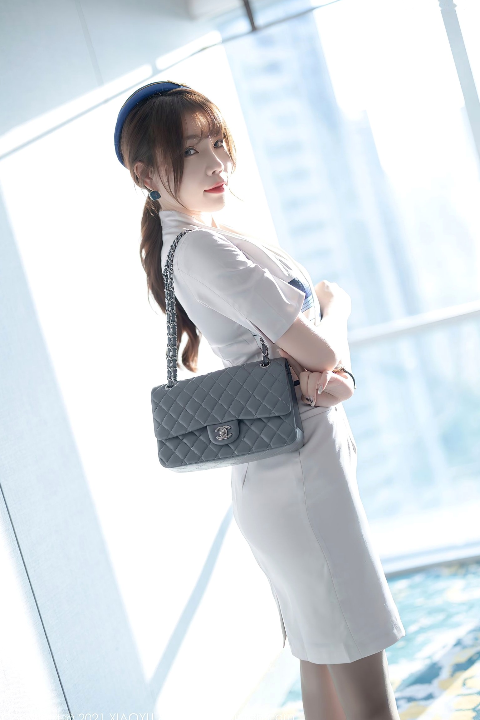 语画界-642-芝芝Booty:空姐制服诱惑与黑丝私房大片,极致美臀展现,撩人魅力摄影