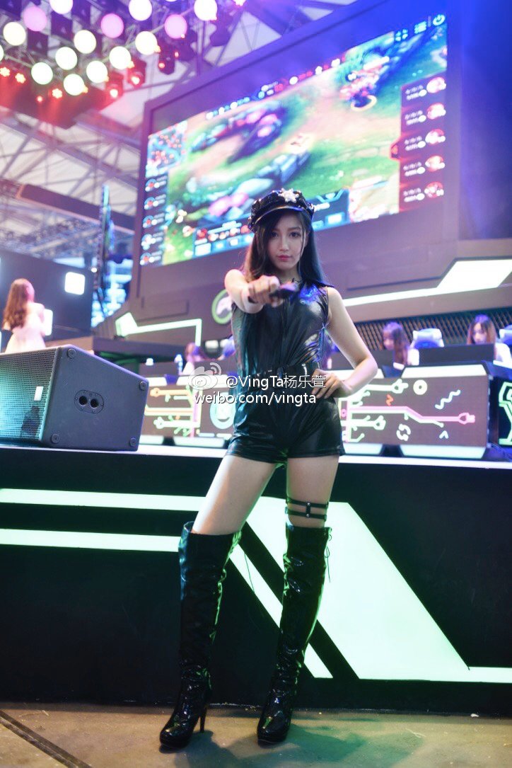 杨乐萱VingTa 品珂传媒签约showgirl