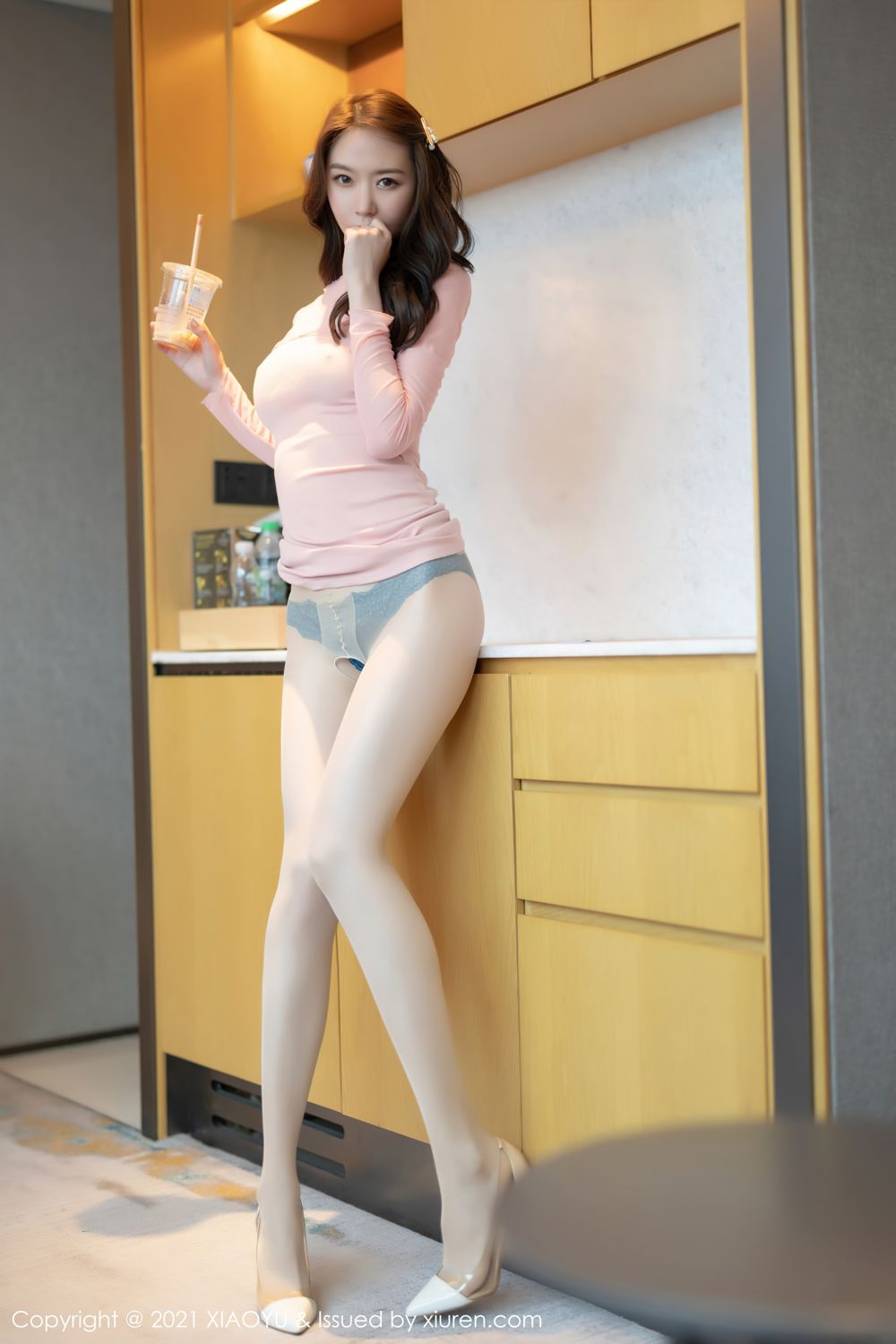气质女神梦心月 粉色服饰极致细腻