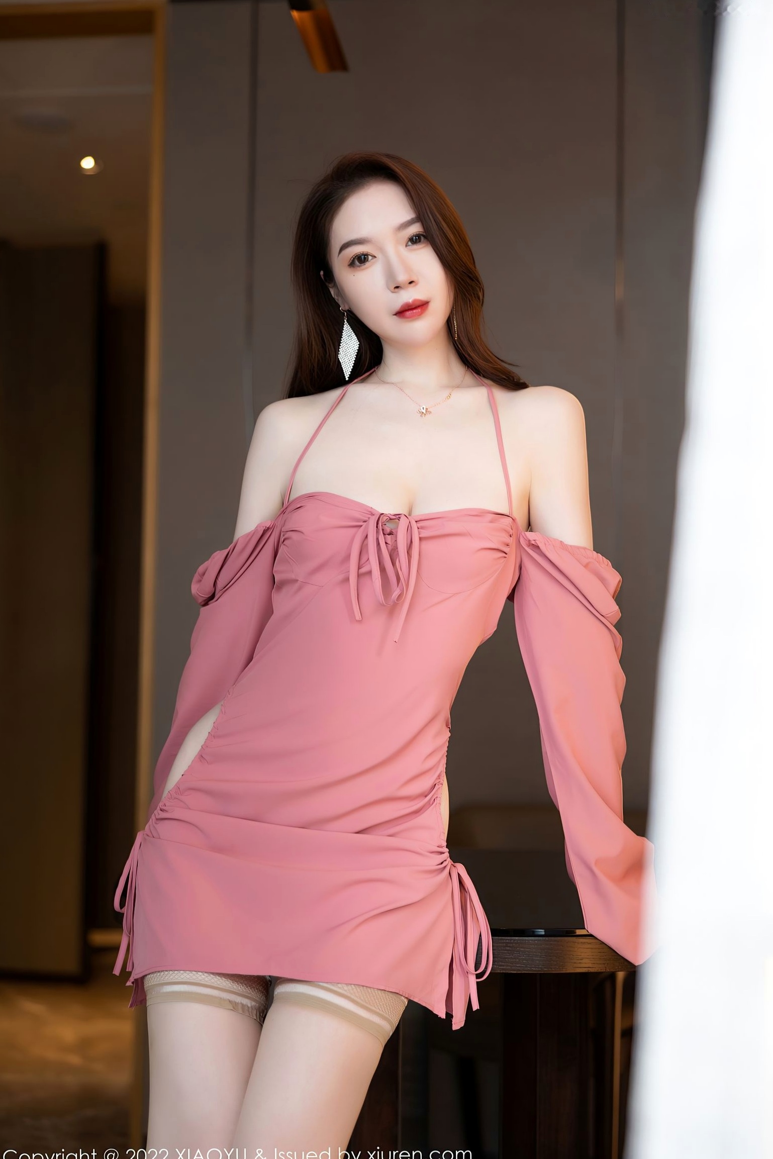 XiaoYu语画界-879-梦心玥-酒店私房-黑色比基尼配黑丝-高冷御姐-无圣光大尺度