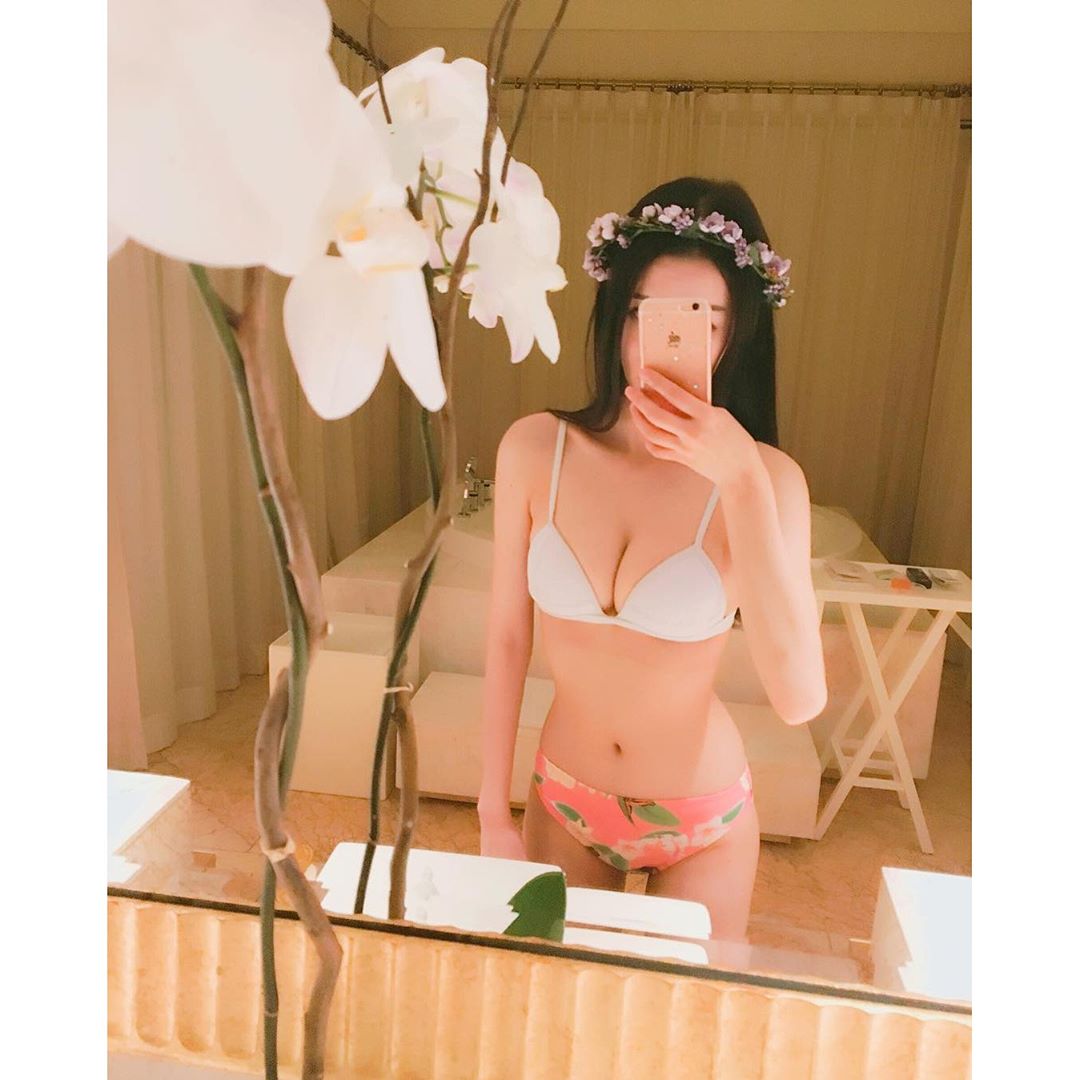 Ewa Hsu 身材超级好的IG正妹