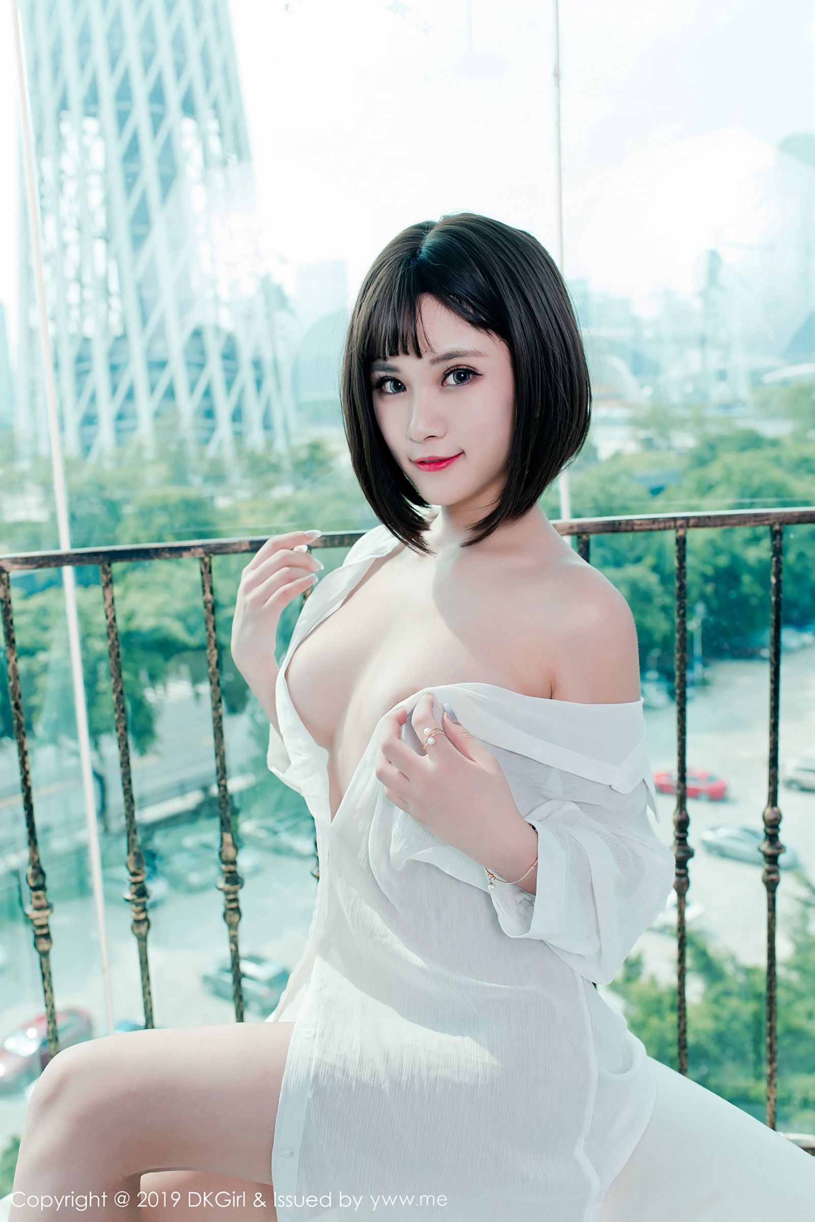 性感女仆萌宝儿 清纯可人白衬衫