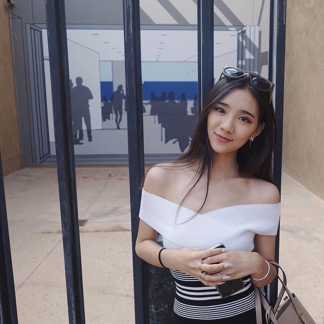 Kathy Zheng 身材好正的上海正妹