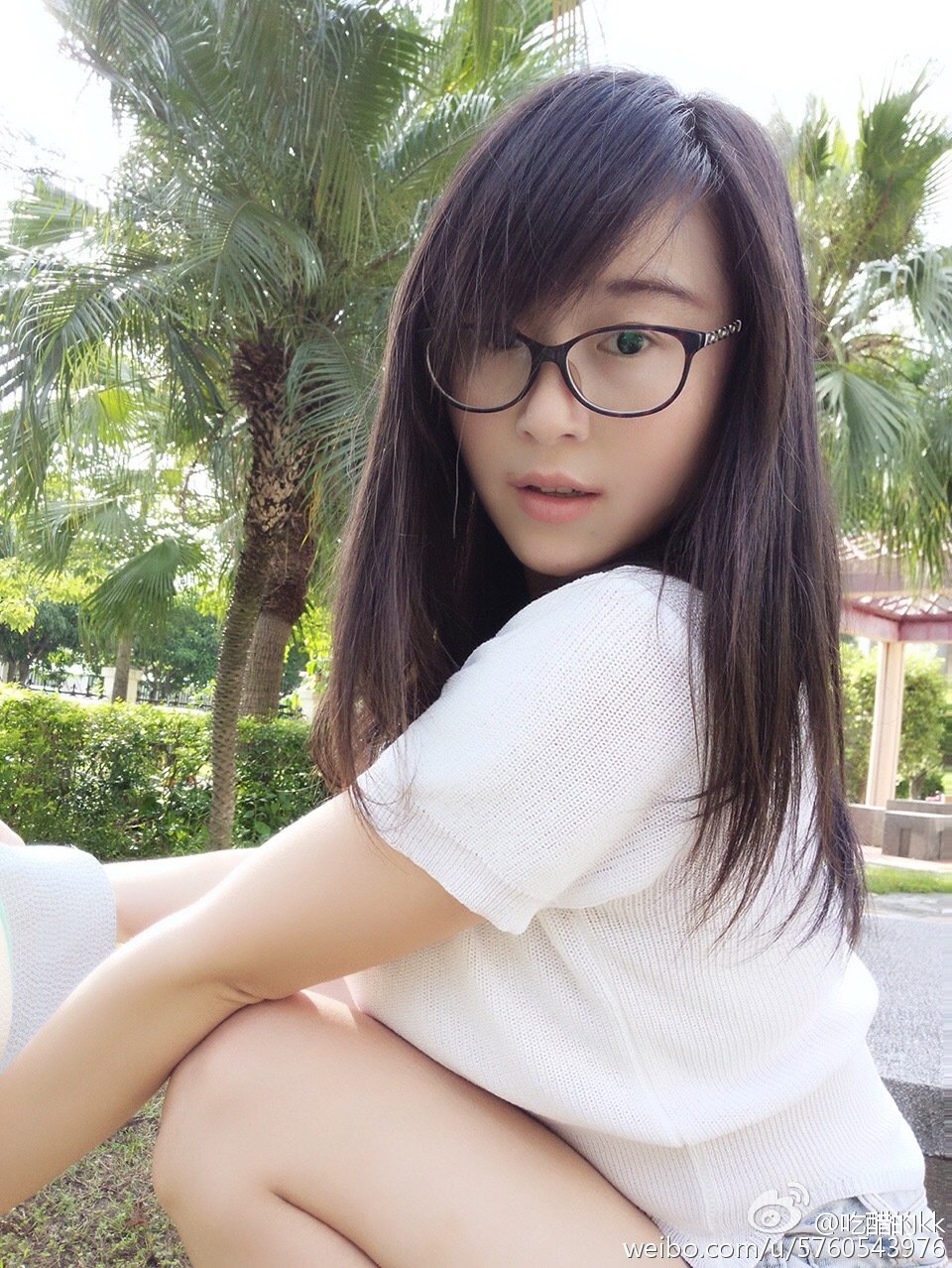 吃醋的kk 绝对大胸美女主播私房照诱惑写真图