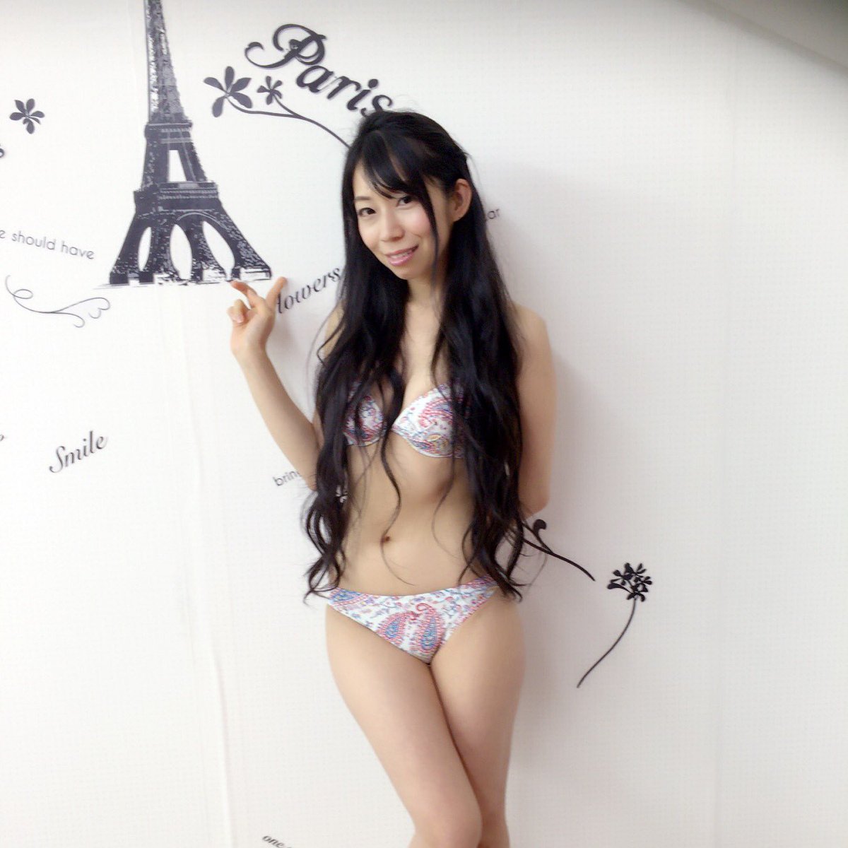 岩崎真奈 知性美的西瓜麻麻