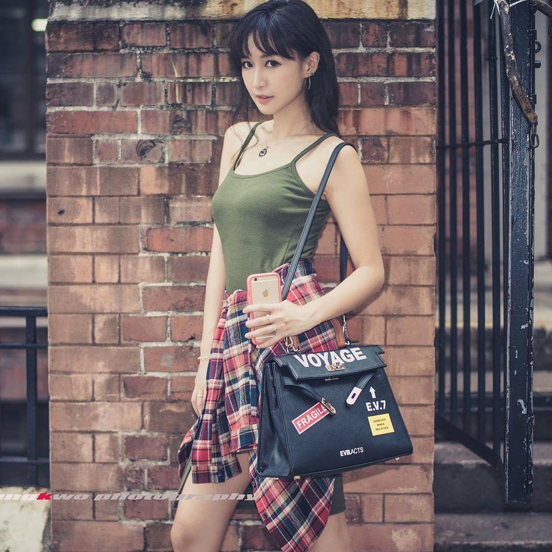 香港DJ樂宜LokYii 抢眼深沟辣到蹦出来