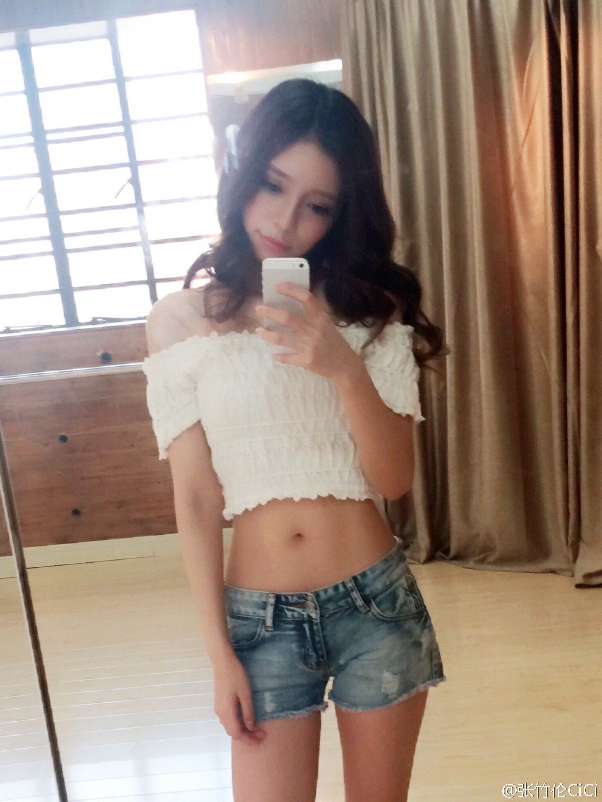 张竹伦Cici 微博私房美图