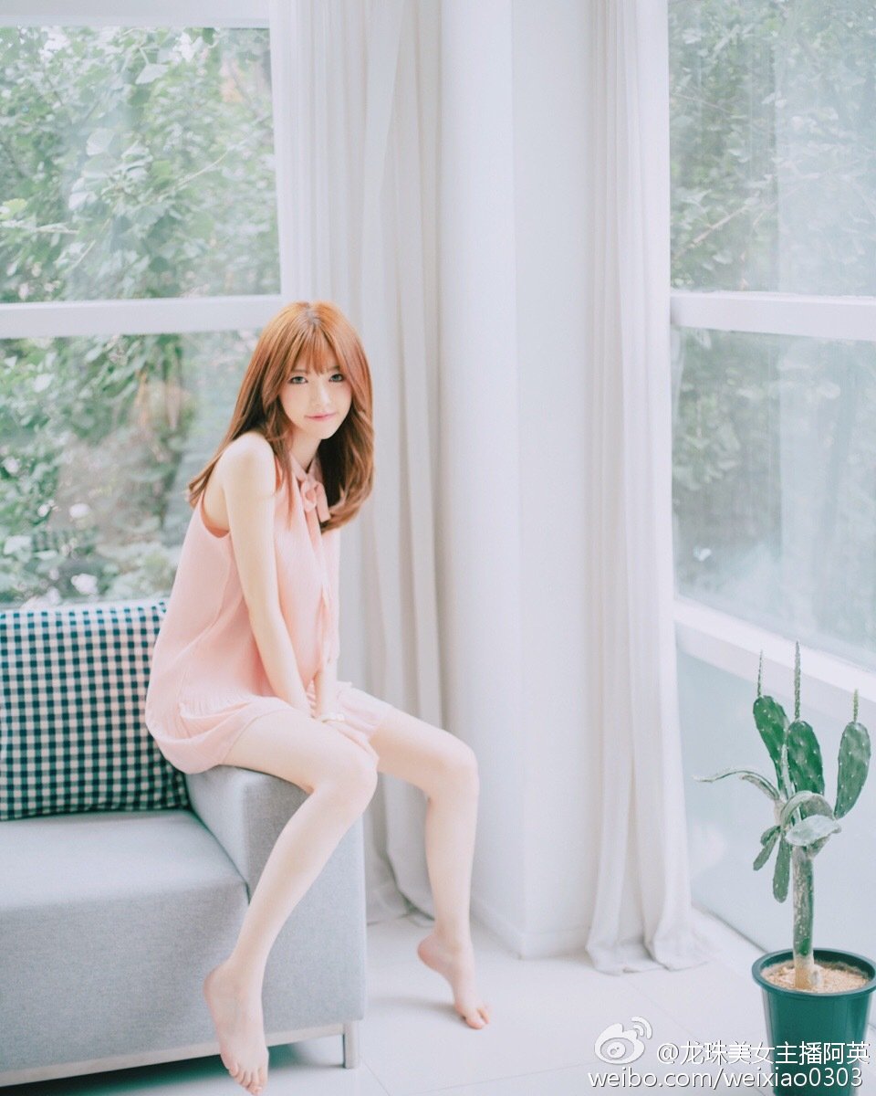 BJ阿英 韩国美女主播私房照诱惑写真图