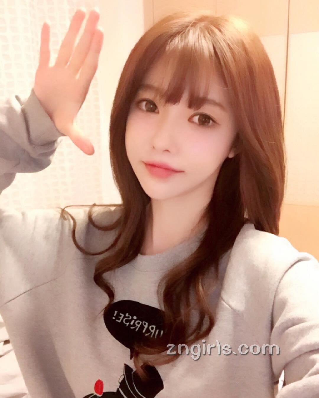 龙珠美女主播阿英 你没见过的私房美照