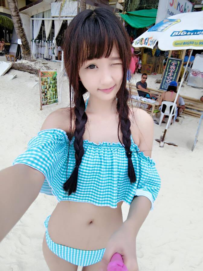 Mini阿咪 神似洋娃娃的大眼正妹麻豆