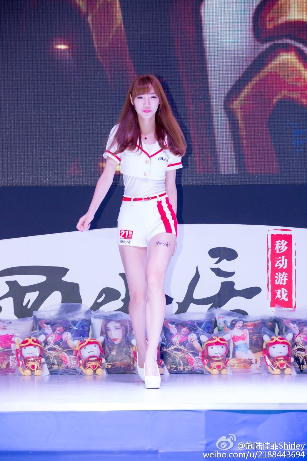 施陆佳菲 气质美女养眼美图