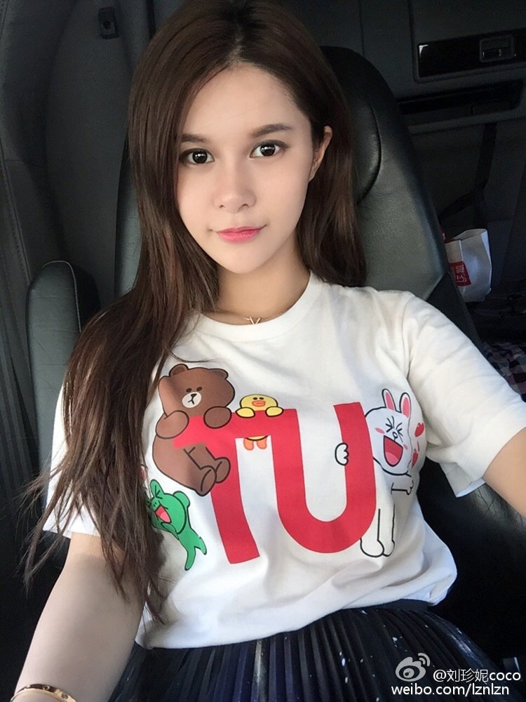 刘珍妮coco 「电竞Angelababy」私房照诱惑写真图