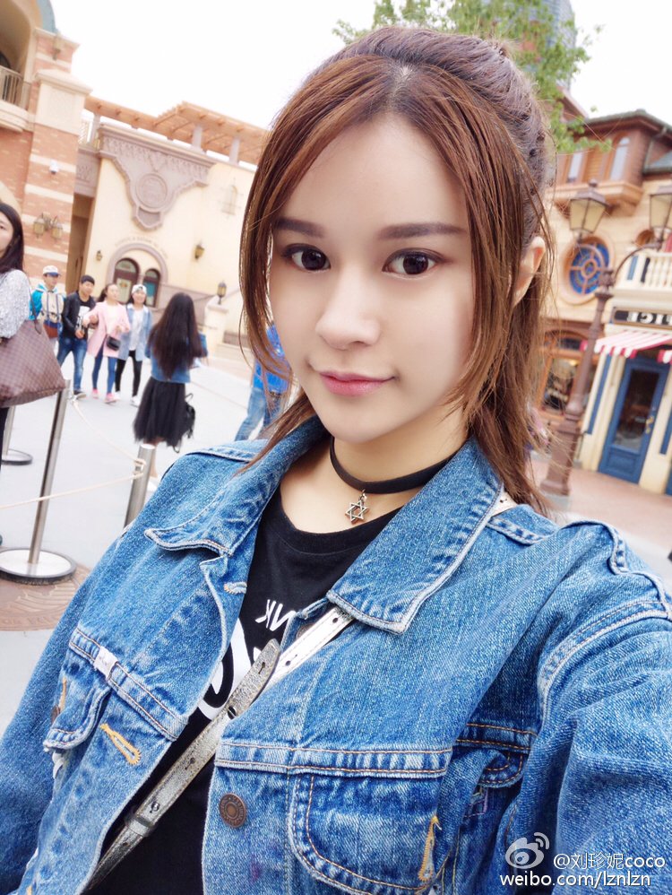 刘珍妮coco 「电竞Angelababy」私房照诱惑写真图