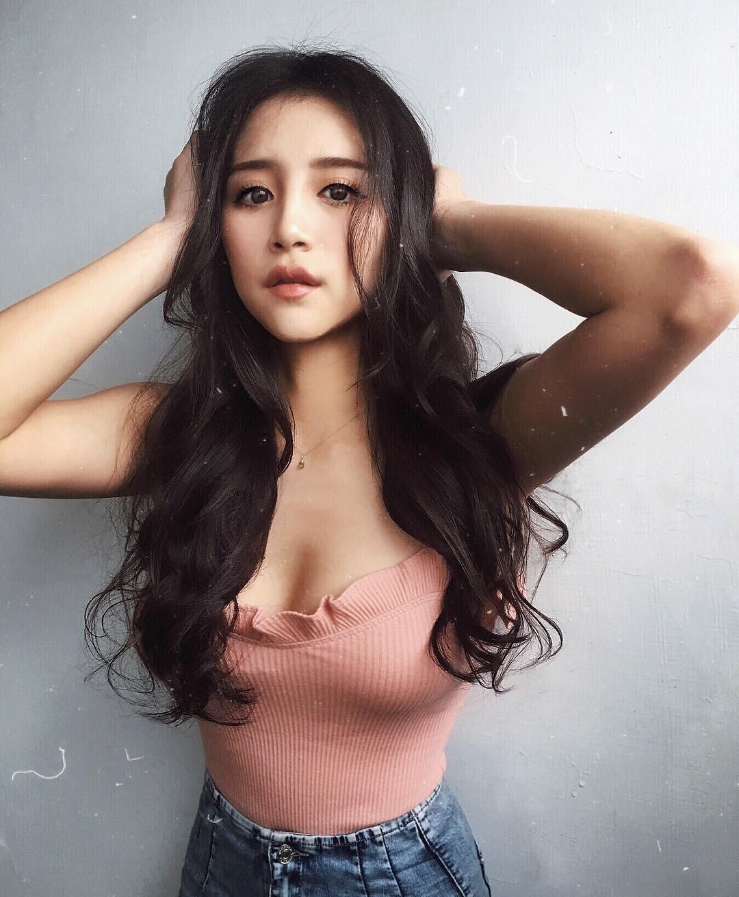 Olala Oshia- 如何才能穿得少不如穿得巧