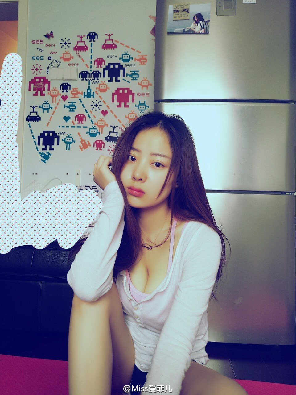 Miss爱菲儿 32H天然大白兔美女主播