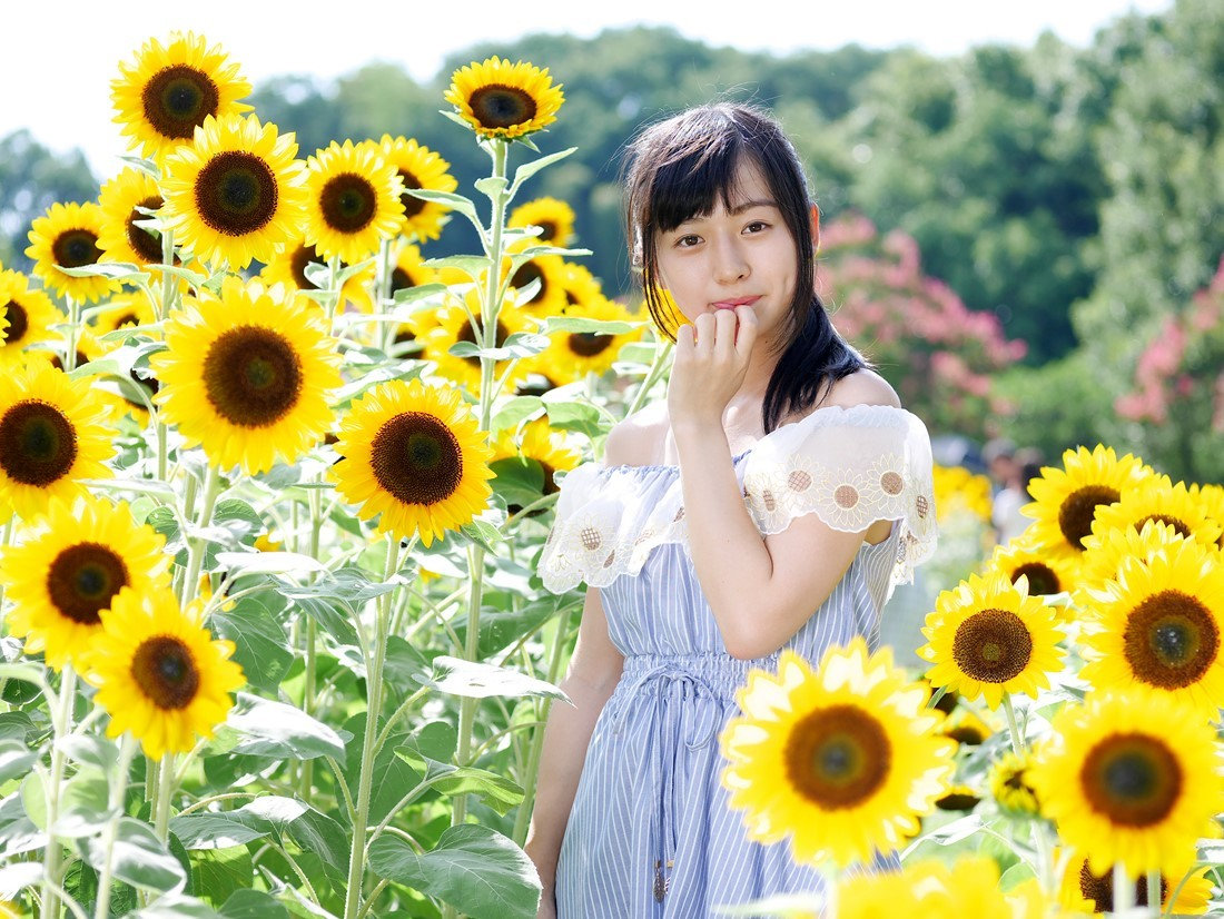 铃木茜音 超清纯户外写真图