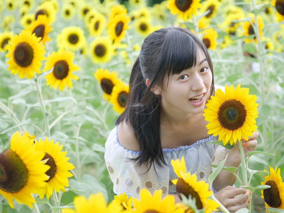 铃木茜音 超清纯户外写真图