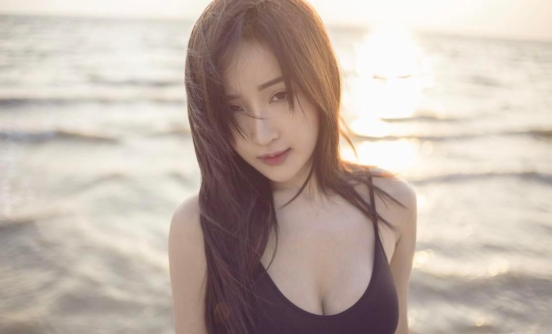 日韩泰中四国混血Thanyarat 取下牙套后的海量美照