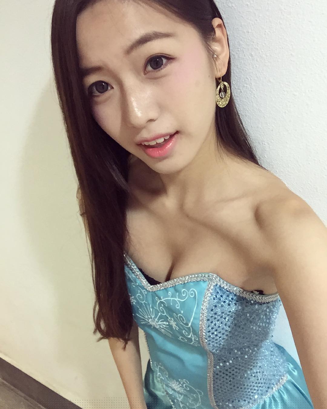 黄洁恩 澳门本土车模 甜美笑容最抢镜