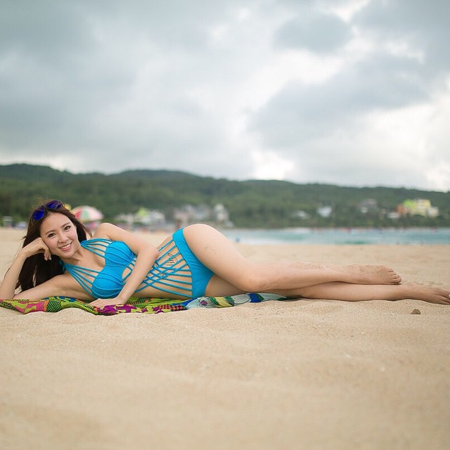宁宁 台湾运动型美女车模